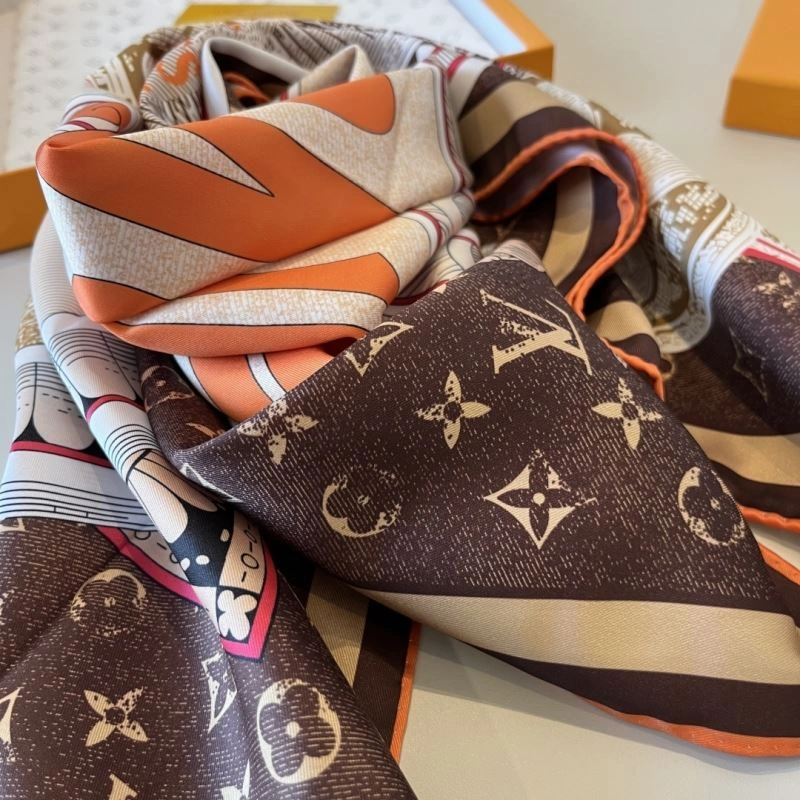 Refined Louis Vuitton Scarf 271407