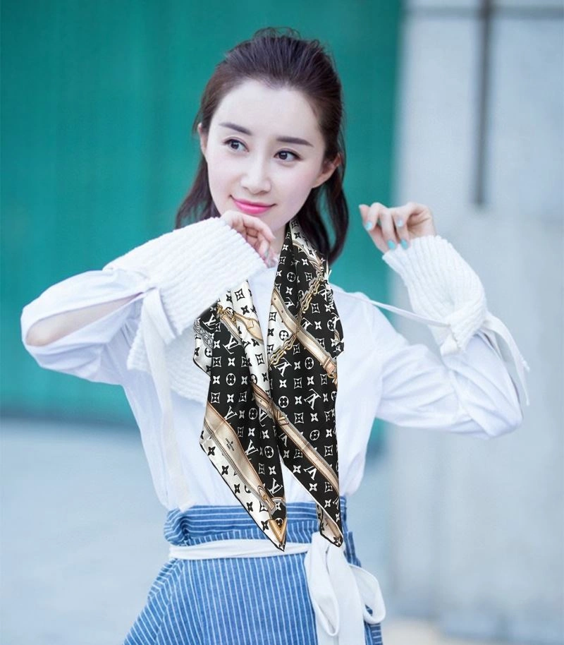 Bright Louis Vuitton Scarf 271397