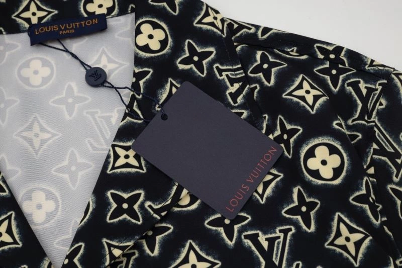 Breathable Louis Vuitton Shirts 138600