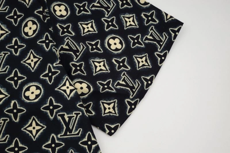 Breathable Louis Vuitton Shirts 138600
