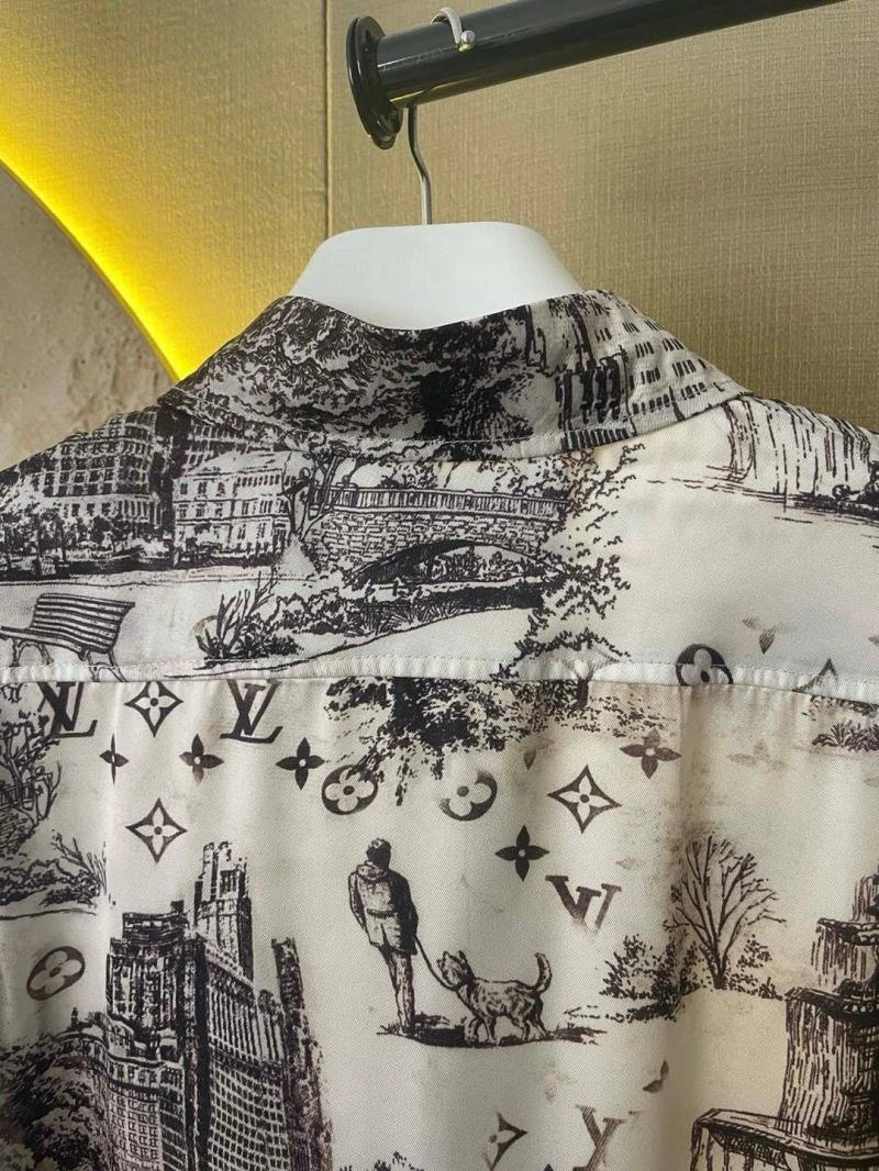 Minimalist Louis Vuitton Shirts 138620