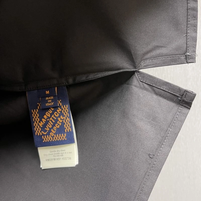 Original Louis Vuitton Shirts 138596