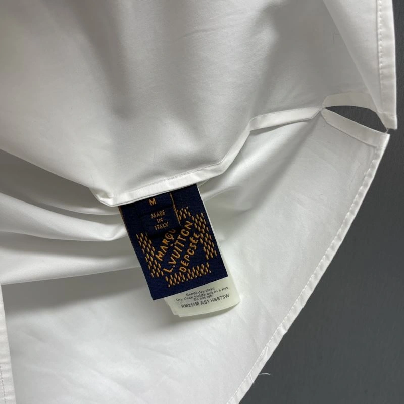 Unisex Louis Vuitton Shirts 138589