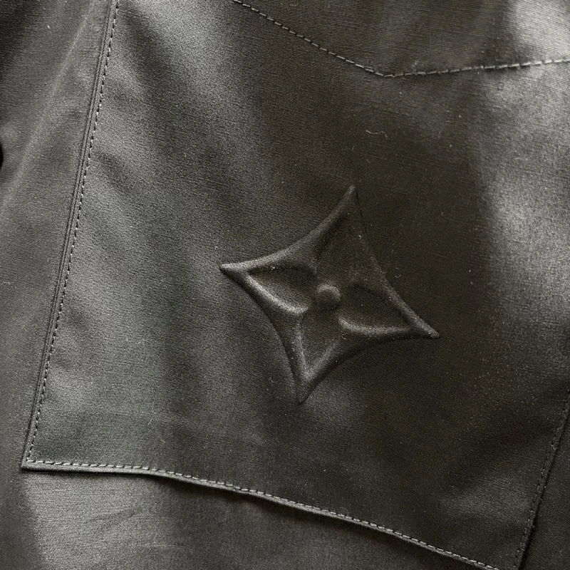 Premium Louis Vuitton Shirts 138581