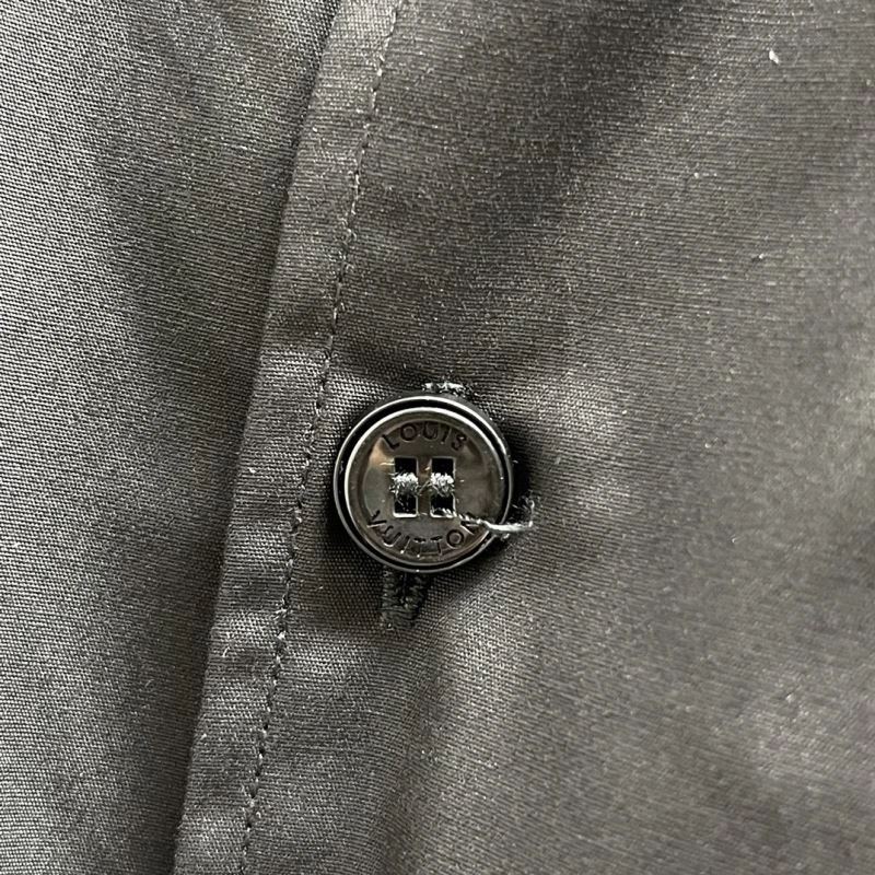 Premium Louis Vuitton Shirts 138581