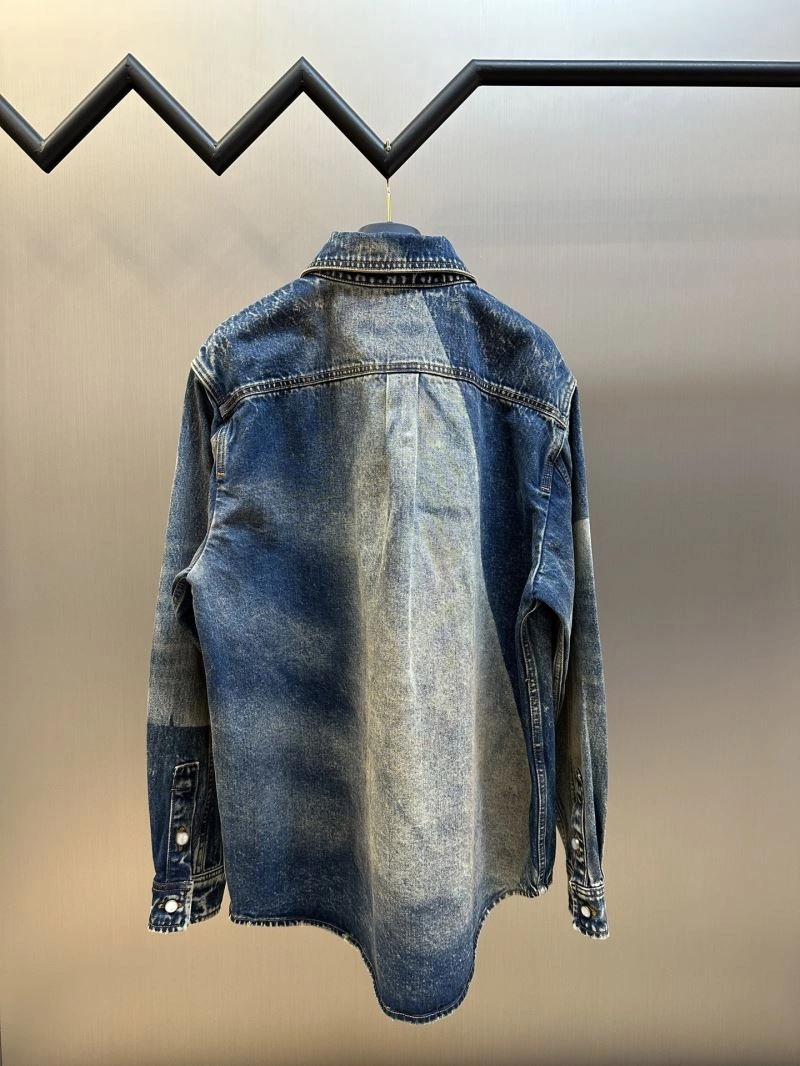 Sporty Louis Vuitton Shirts 138590