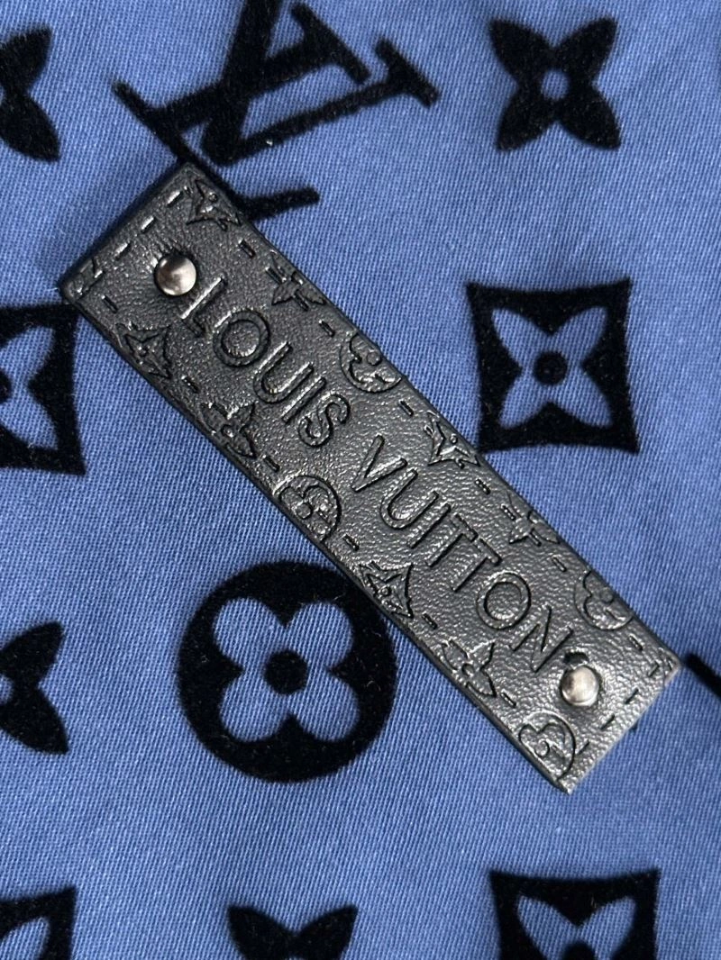SmoothTexture Louis Vuitton Shirts 138571