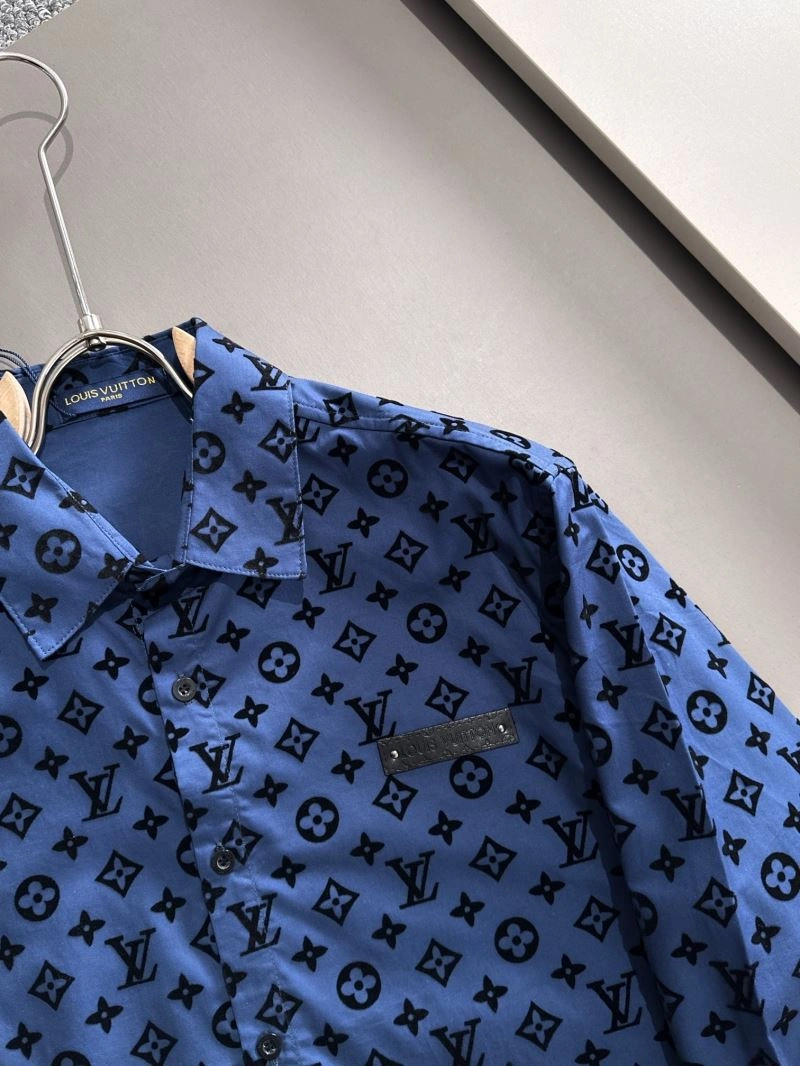 SmoothTexture Louis Vuitton Shirts 138571