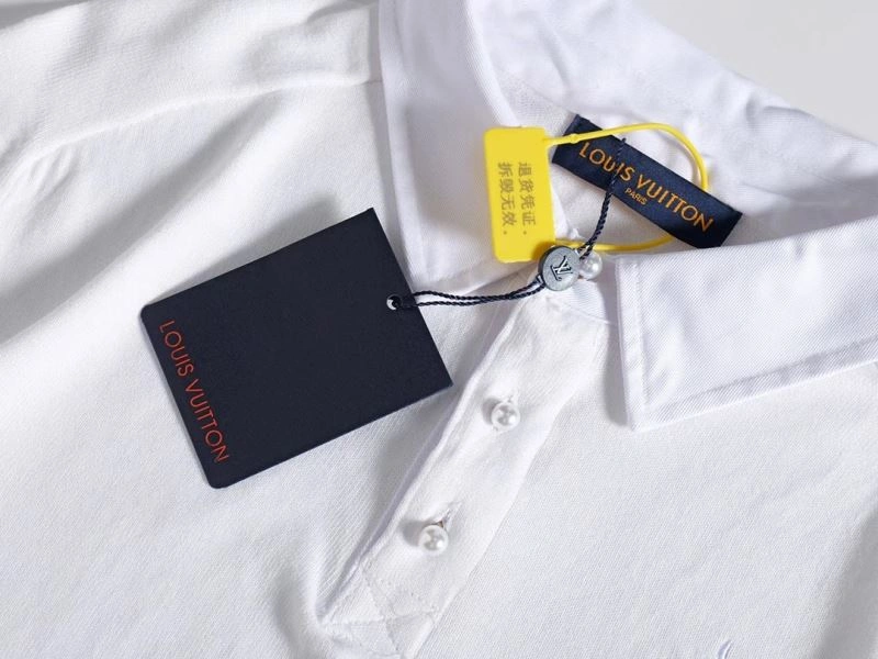 Sporty Louis Vuitton Shirts 138565