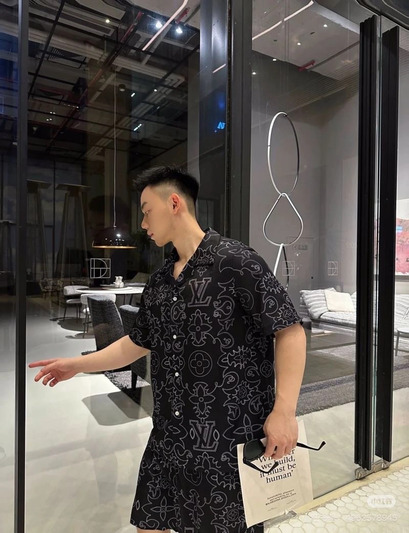 Popular Louis Vuitton Shirts 138587