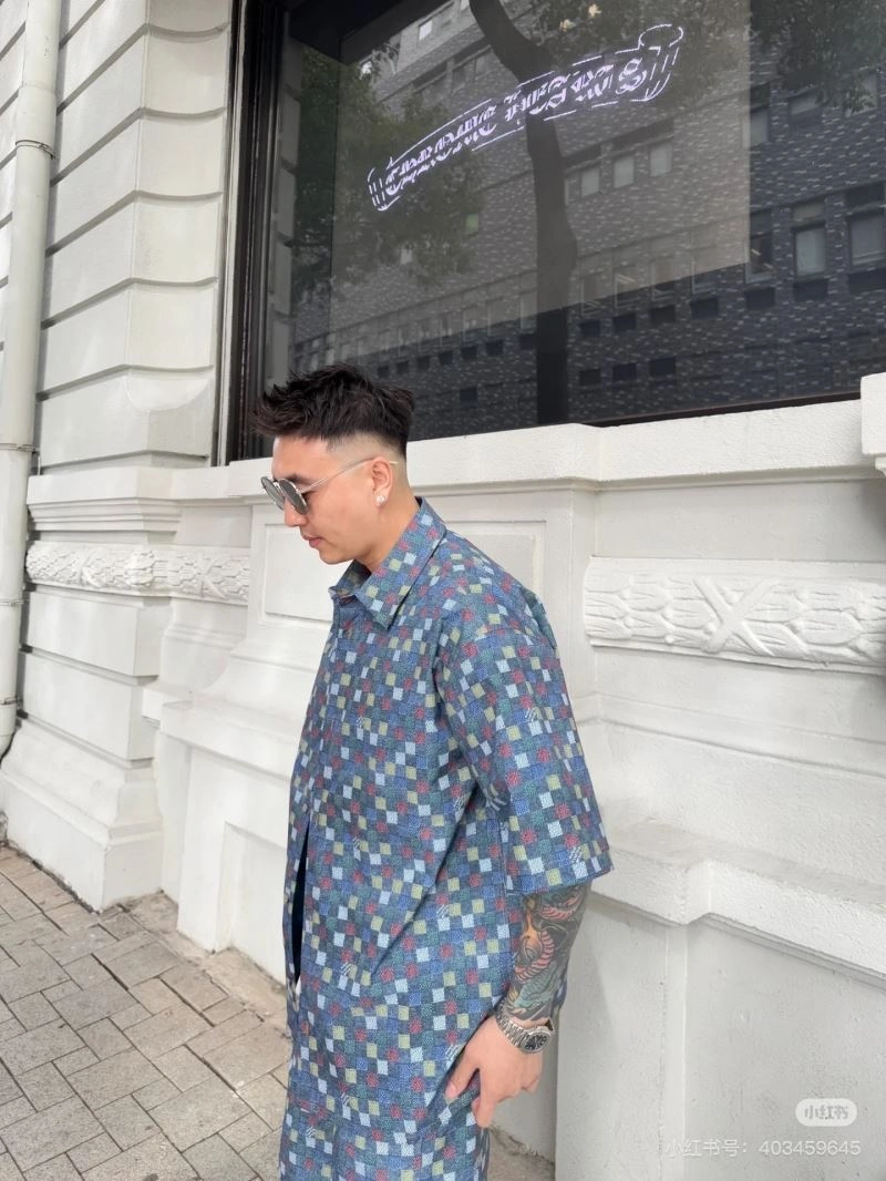 Packable Louis Vuitton Shirts 138593
