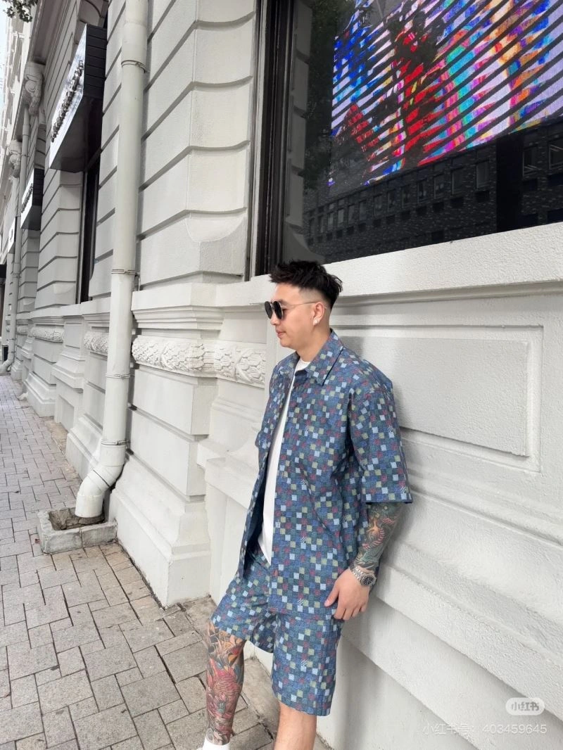 Packable Louis Vuitton Shirts 138593