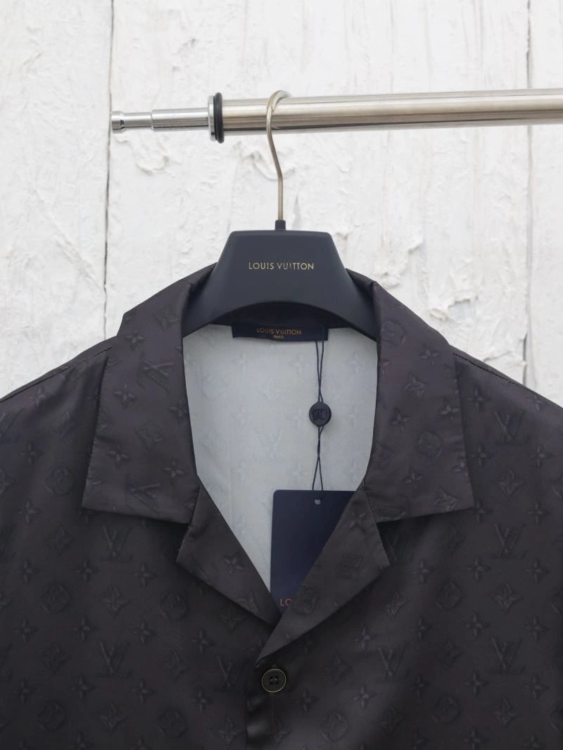Lightweight Louis Vuitton Shirts 138557