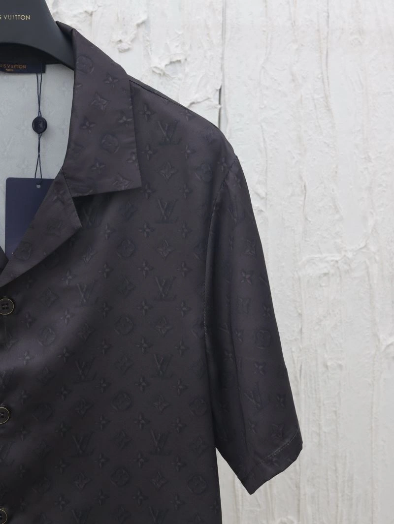 Lightweight Louis Vuitton Shirts 138557