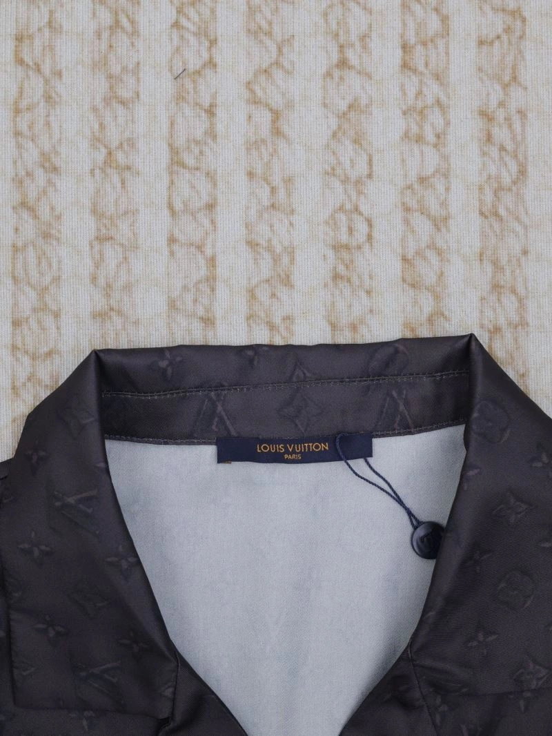 Lightweight Louis Vuitton Shirts 138557