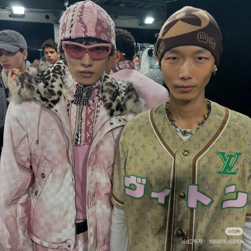 MultiPurpose Louis Vuitton Shirts 138556