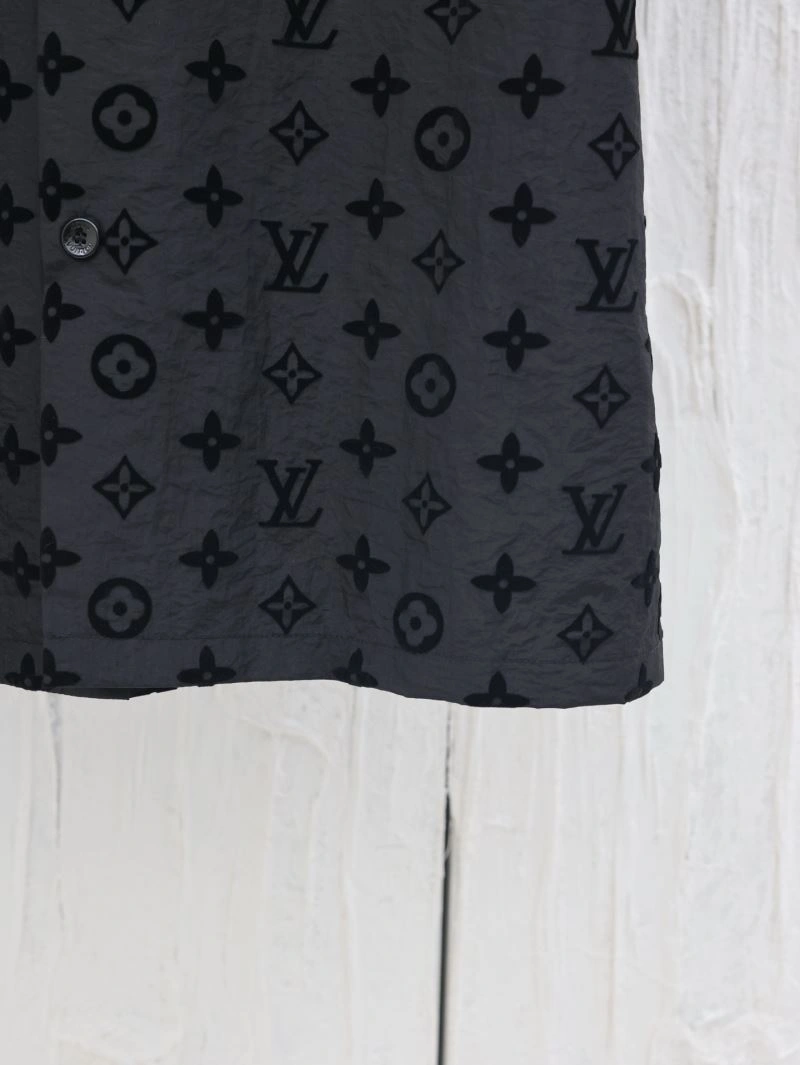 Louis Vuitton Shirts AllSeason 138554