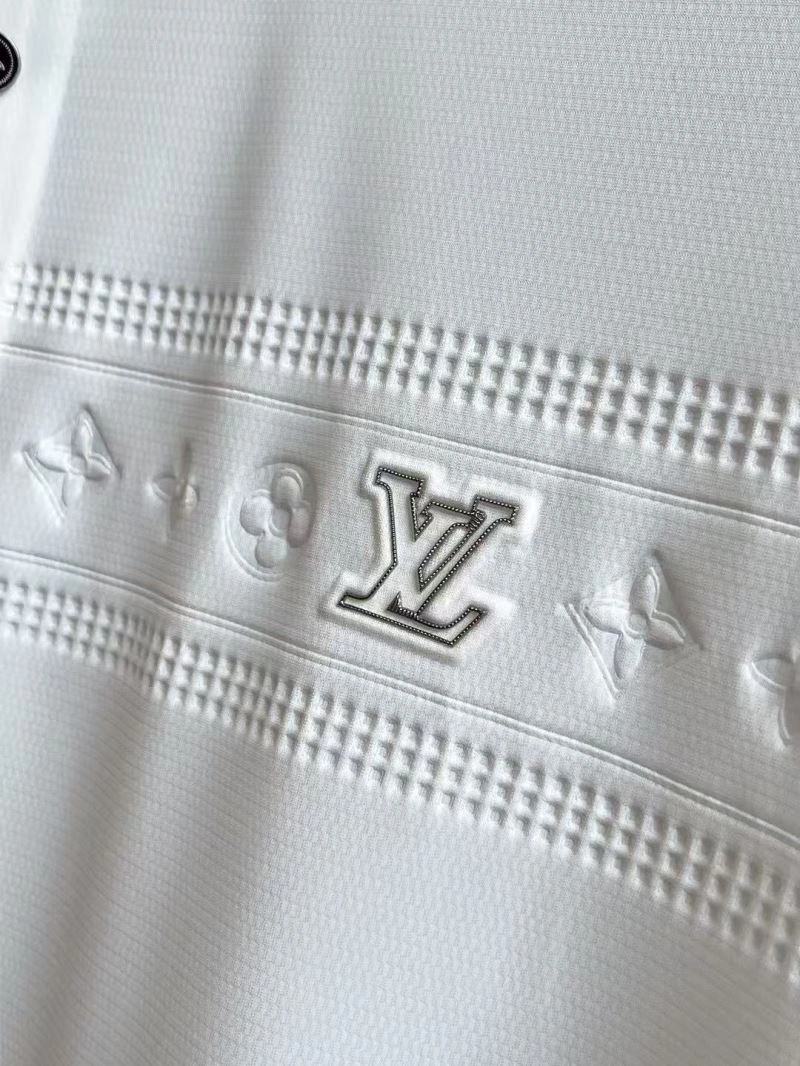 Louis Vuitton Shirts UrbanChic 131979