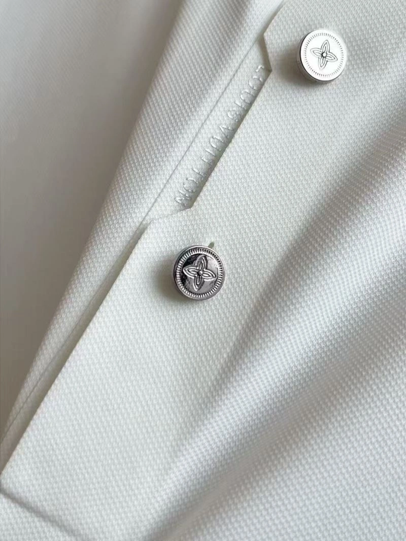 Timeless Louis Vuitton Shirts 131978