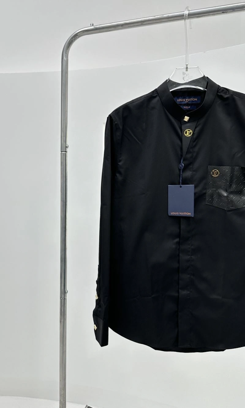 Chic Louis Vuitton Shirts 139055