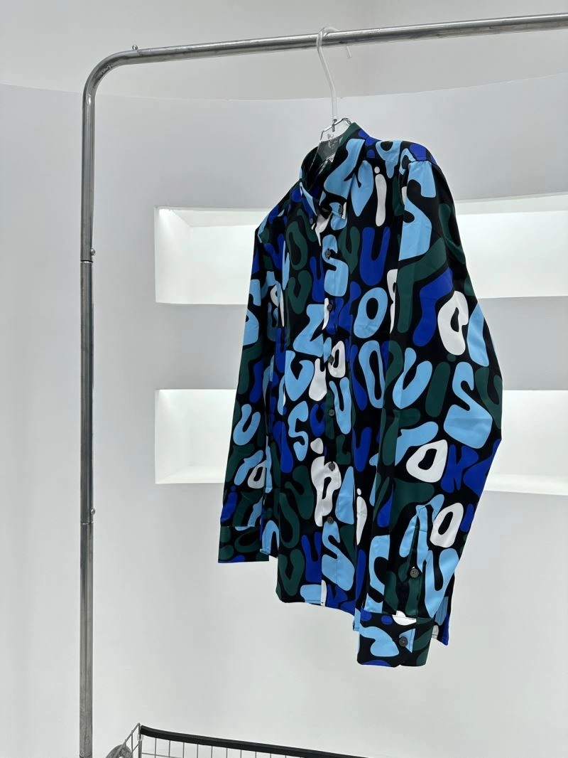Compact Louis Vuitton Shirts 139011