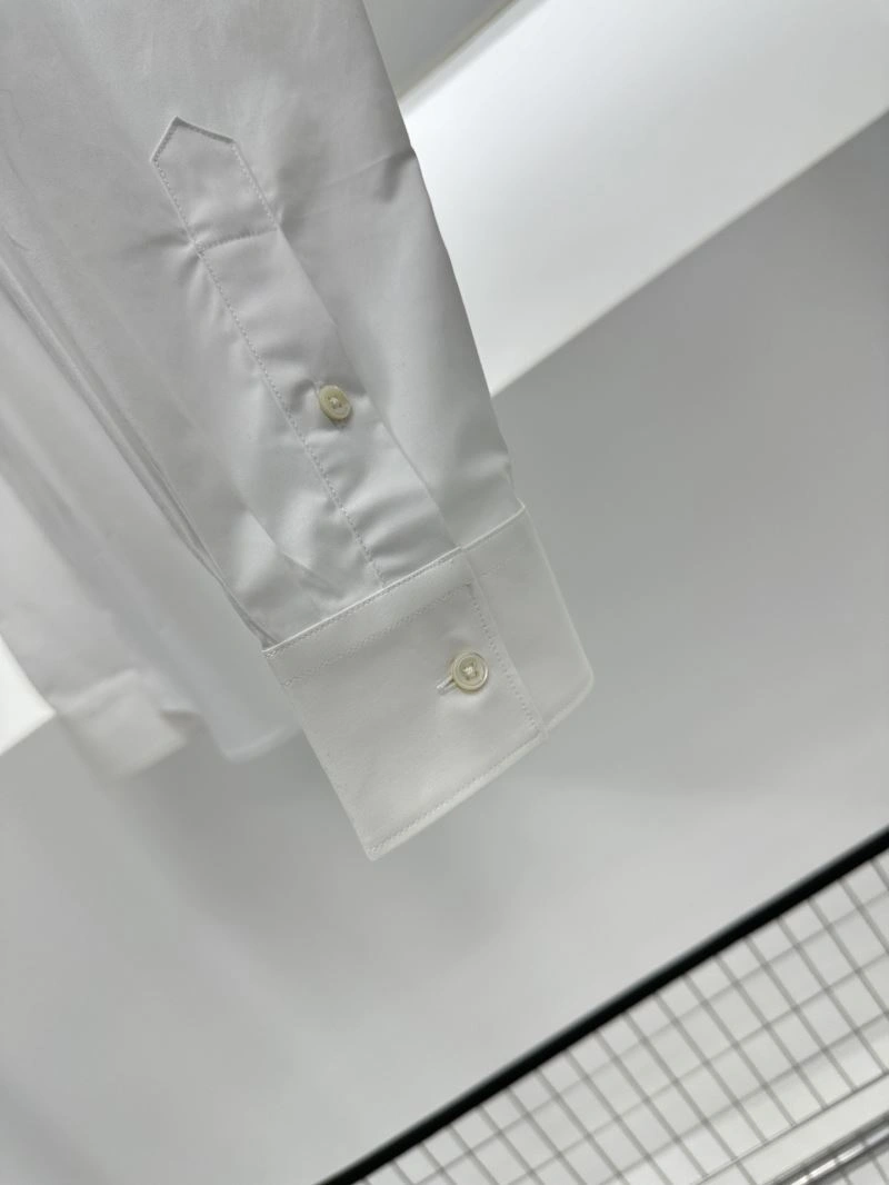 Classic Louis Vuitton Shirts 138990