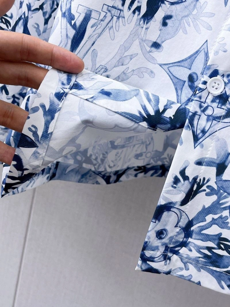 Stretchable Louis Vuitton Shirts 137465