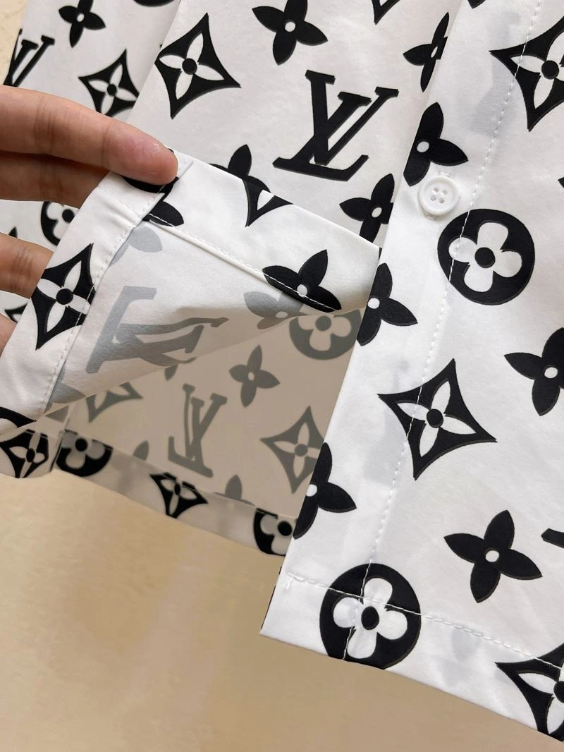 Sustainable Louis Vuitton Shirts 137457