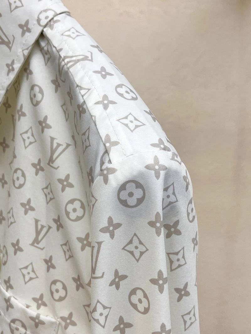 Chic Louis Vuitton Shirts 137455
