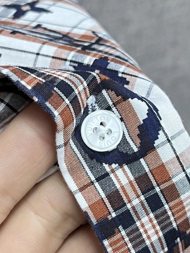 Stretchable Louis Vuitton Shirts 136482