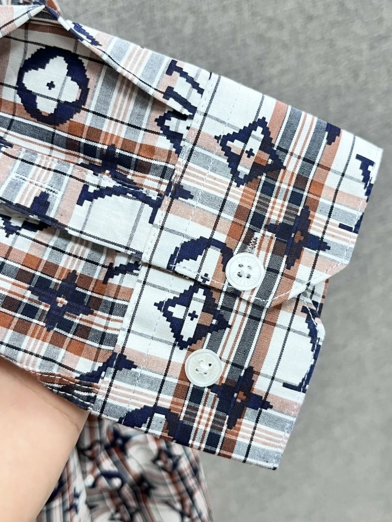 Stretchable Louis Vuitton Shirts 136482