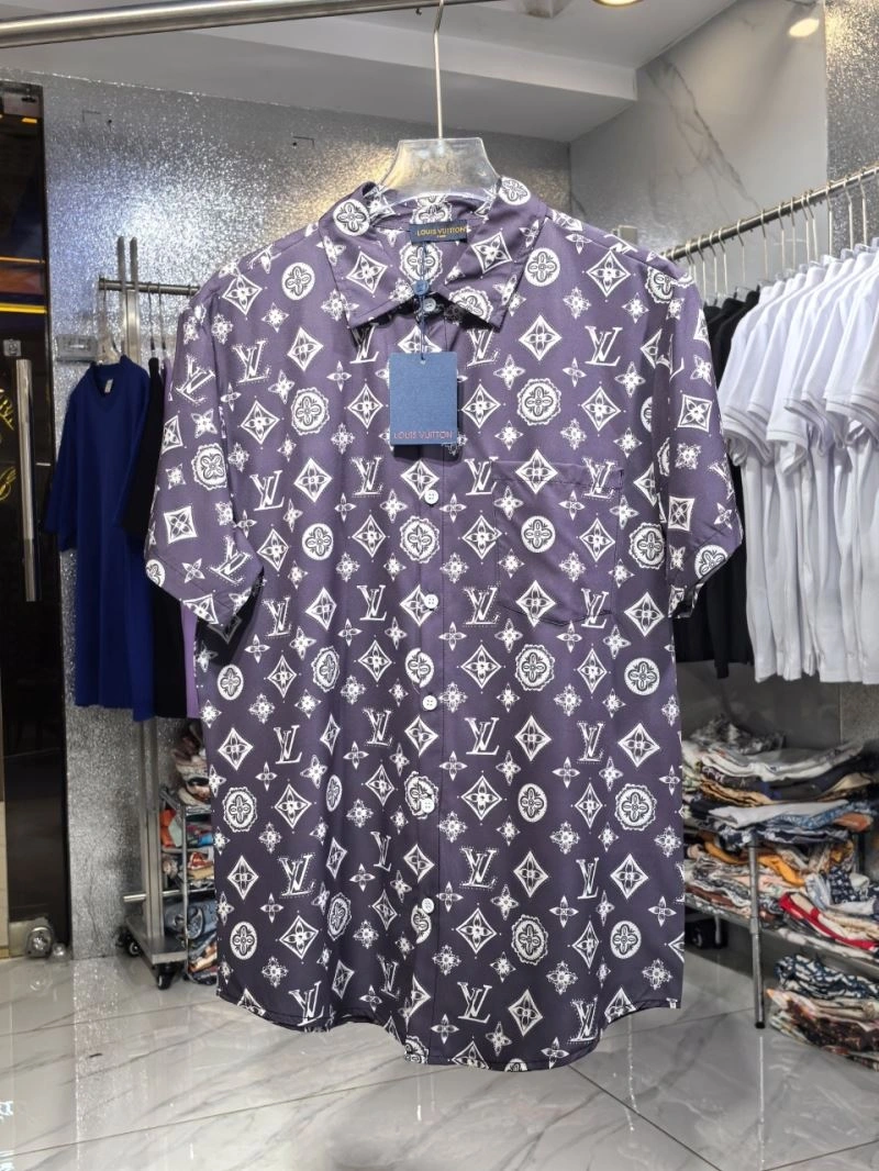 Louis Vuitton Shirts Snug 136475