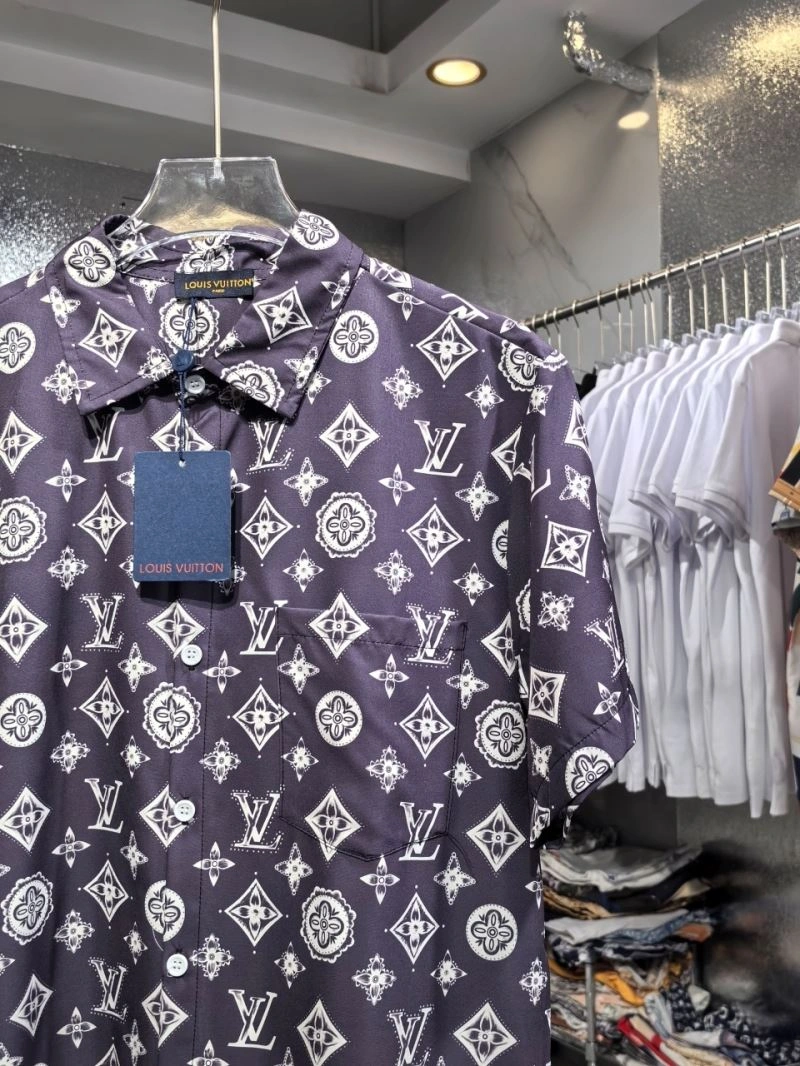 Louis Vuitton Shirts Snug 136475
