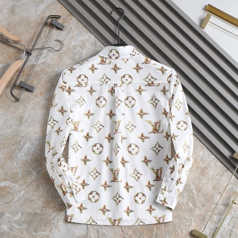 Louis Vuitton Shirts UrbanChic 136471