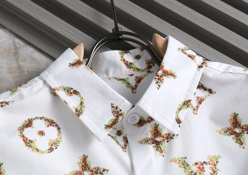 Louis Vuitton Shirts UrbanChic 136471