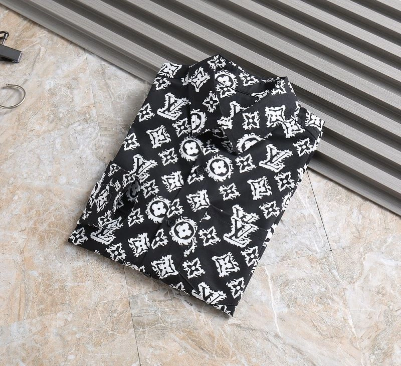 Comfortable Louis Vuitton Shirts 136478