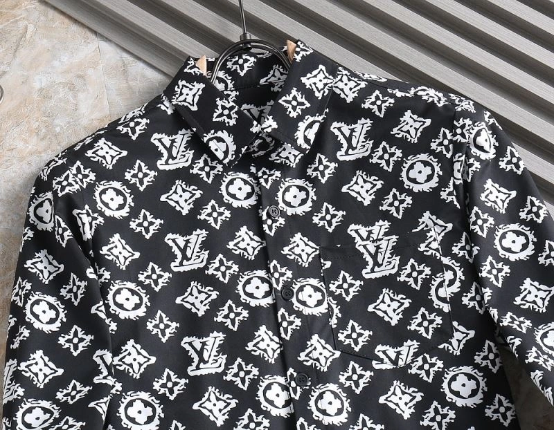 Comfortable Louis Vuitton Shirts 136478