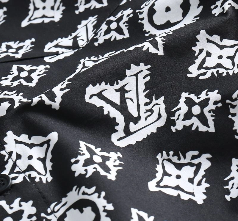 Comfortable Louis Vuitton Shirts 136478
