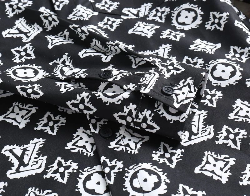 Comfortable Louis Vuitton Shirts 136478