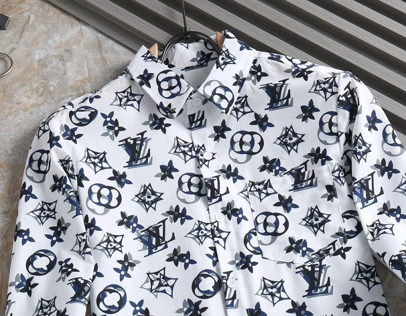 Modern Louis Vuitton Shirts 136474