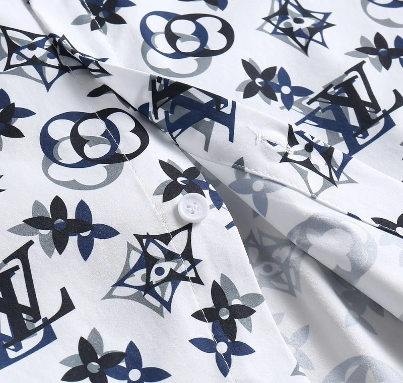 Modern Louis Vuitton Shirts 136474