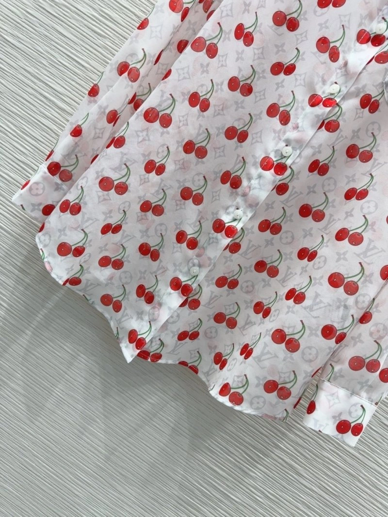 Affordable Louis Vuitton Shirts 131050