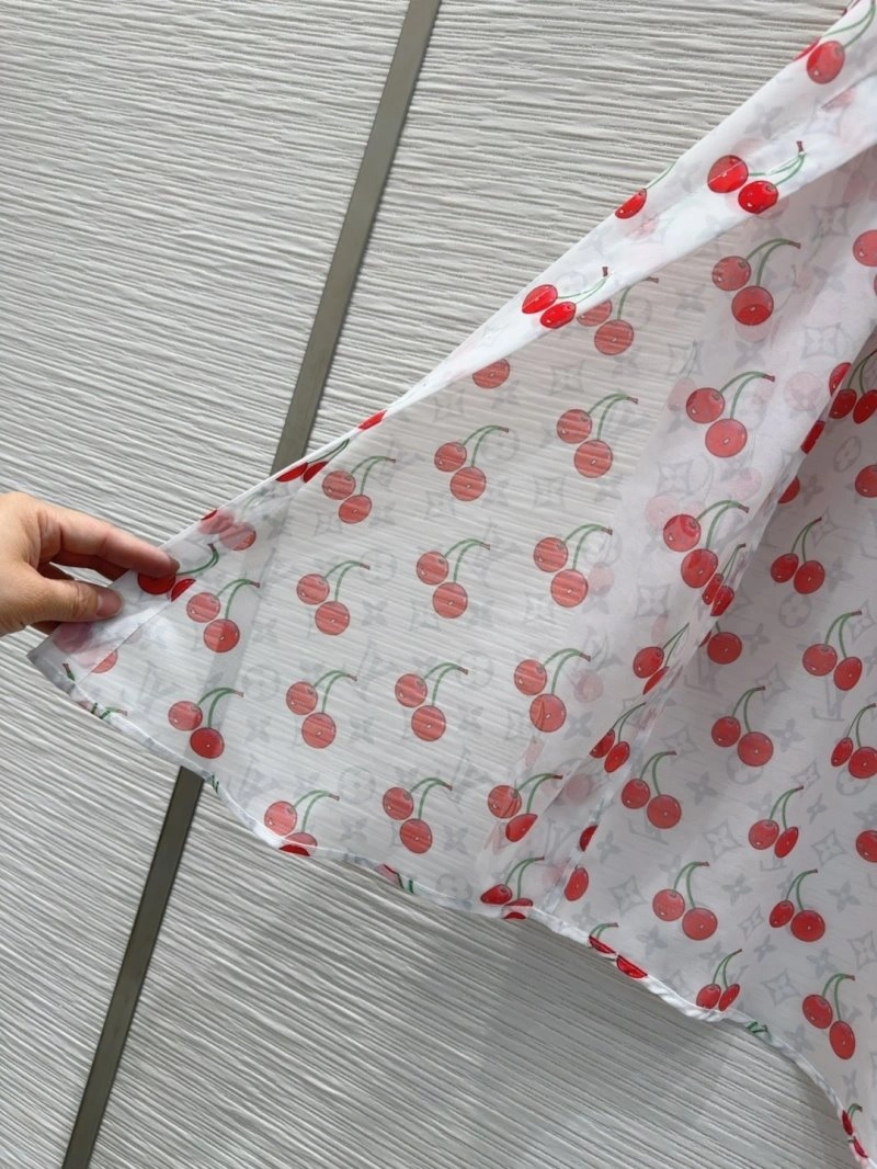 Affordable Louis Vuitton Shirts 131050