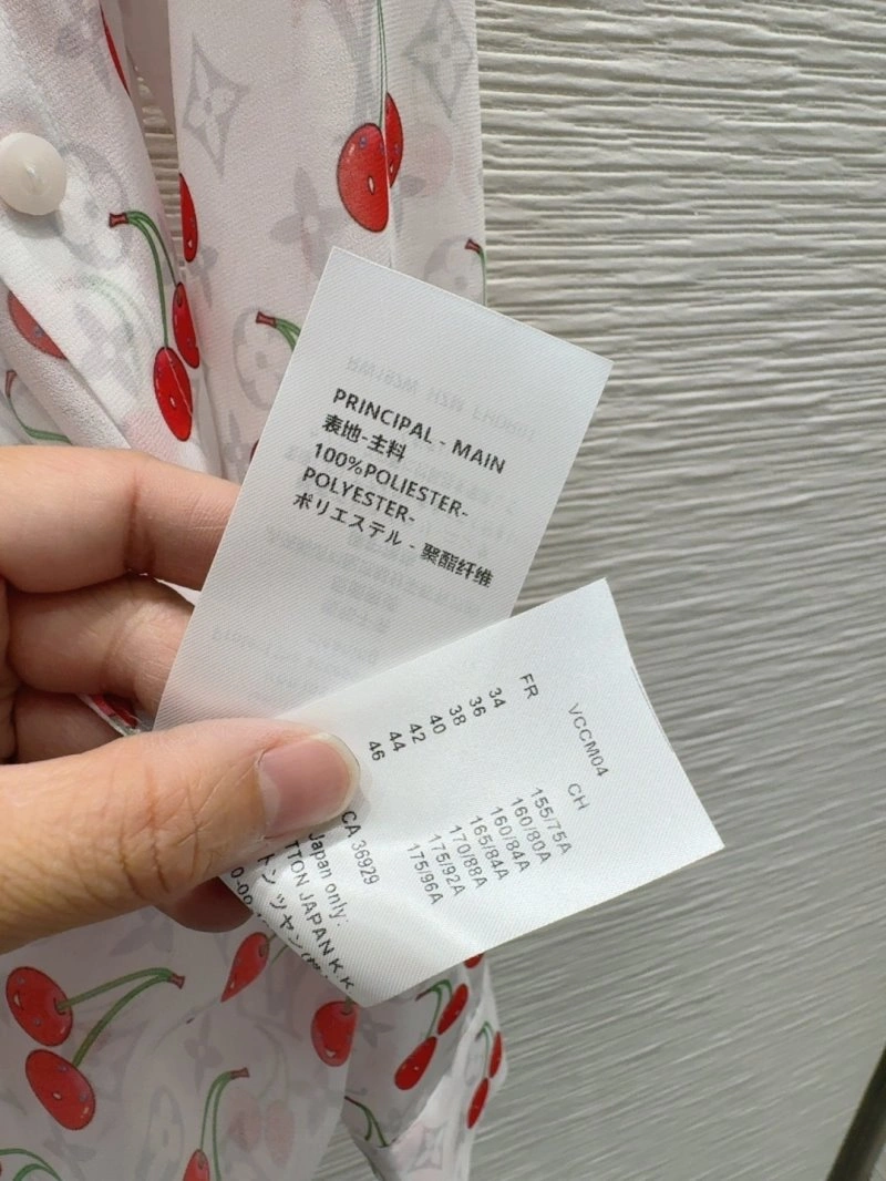 Affordable Louis Vuitton Shirts 131050