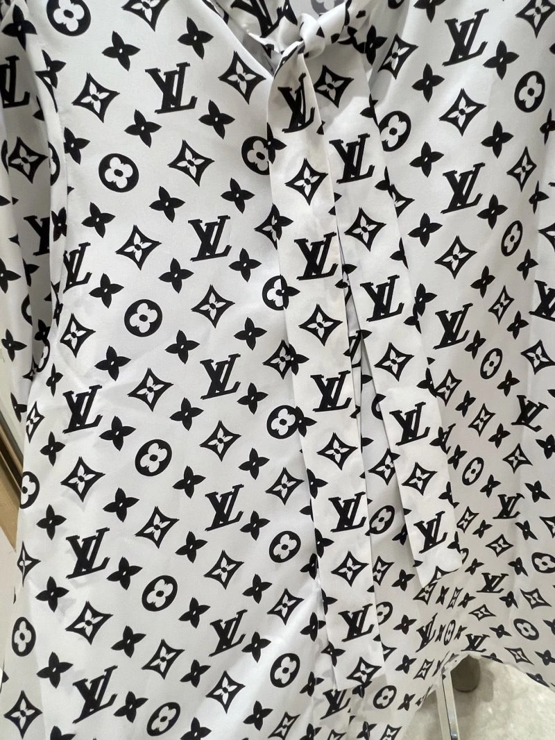 Louis Vuitton Shirts Trendy 131047