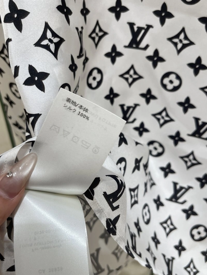 Louis Vuitton Shirts Trendy 131047