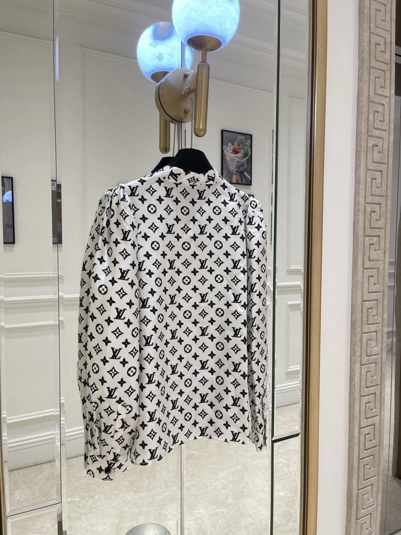 Louis Vuitton Shirts Trendy 131047