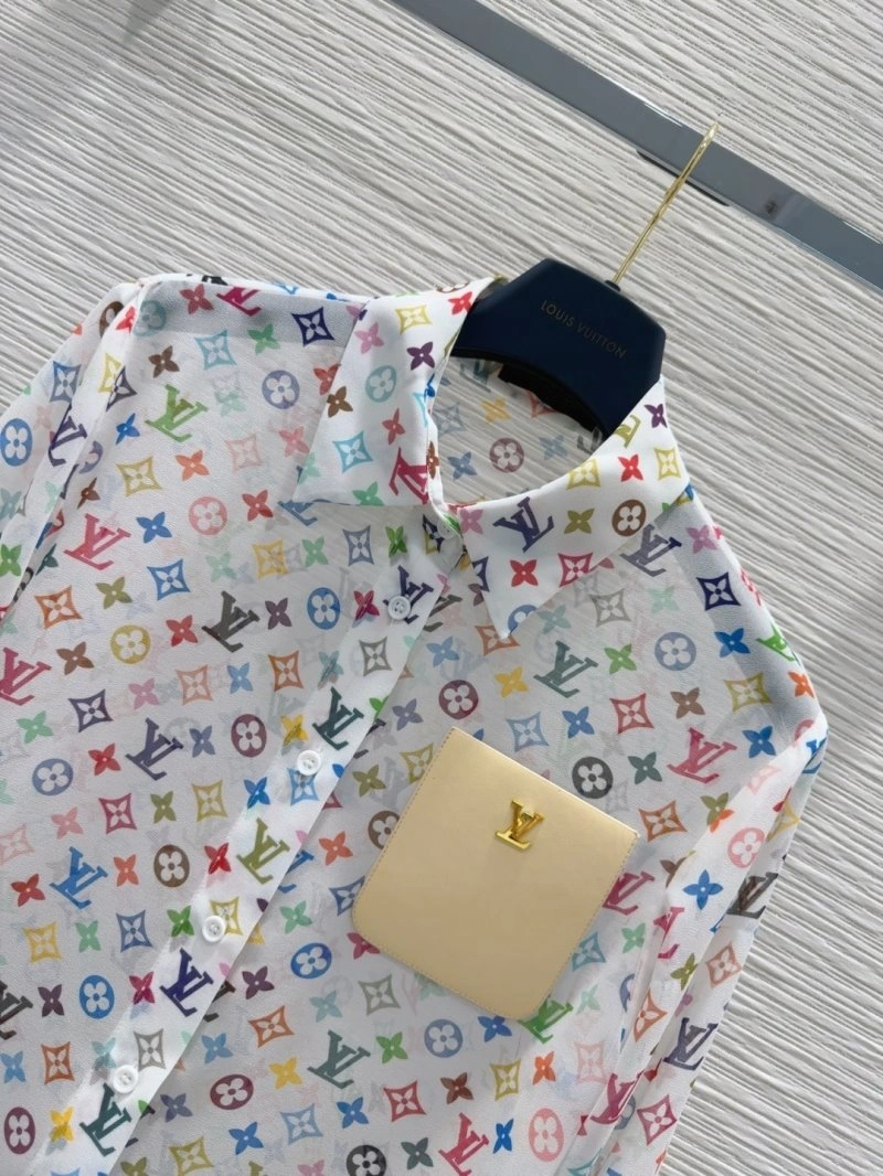 Sporty Louis Vuitton Shirts 131743