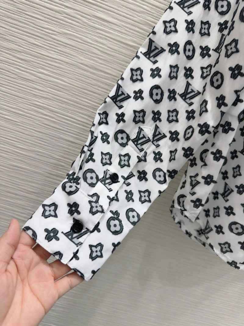 Sophisticated Louis Vuitton Shirts 131732