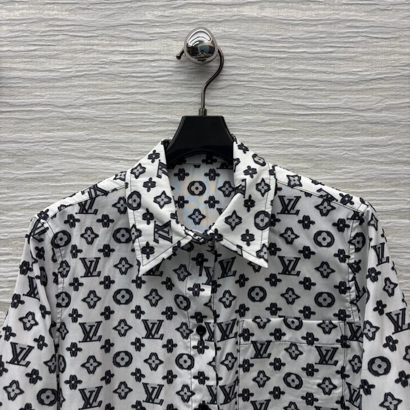 Fashionable Louis Vuitton Shirts 131730